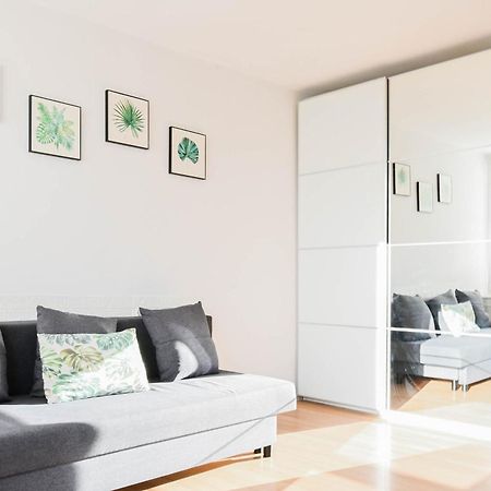 15 Min Stare Miasto D&A Apartments Darwina Varşovia Exterior foto